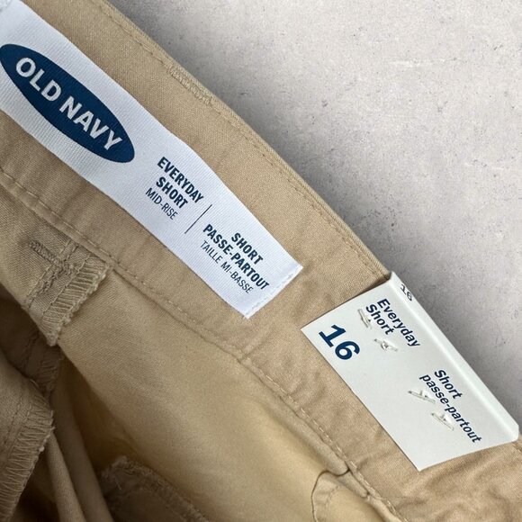 NWT Old Navy Everyday Short Womens Size 16 Taupe Tan Beige Relaxed Fit NEW Plus - Picture 9 of 15